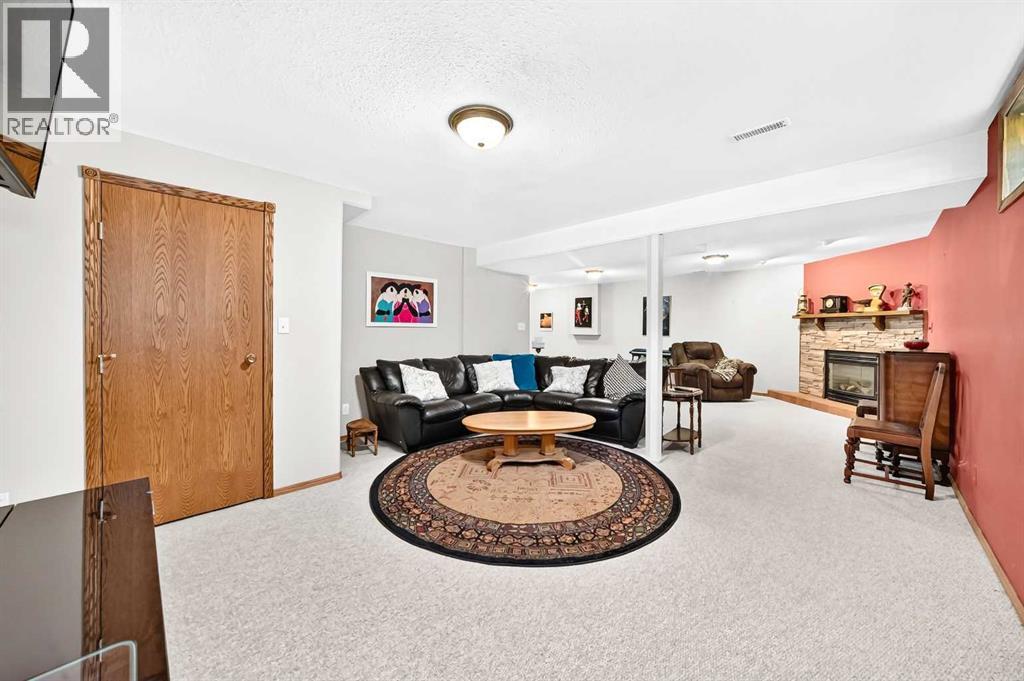 94 Hathaway Lane, Lacombe