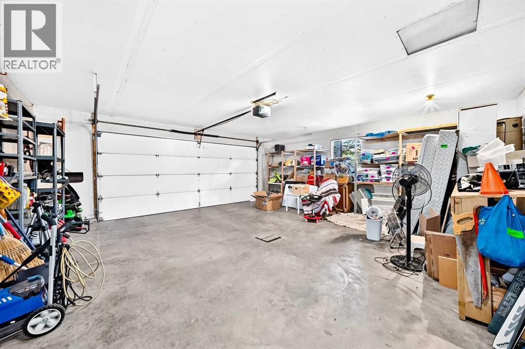 94 Hathaway Lane, Lacombe