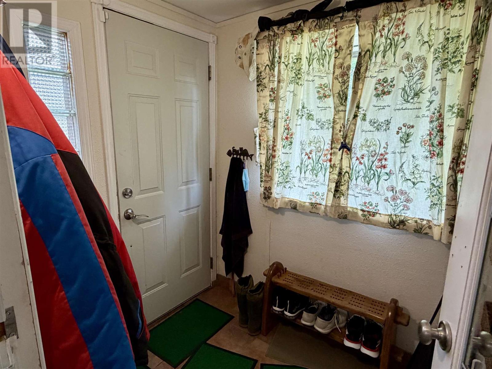 50 Hutchison AVE - 26