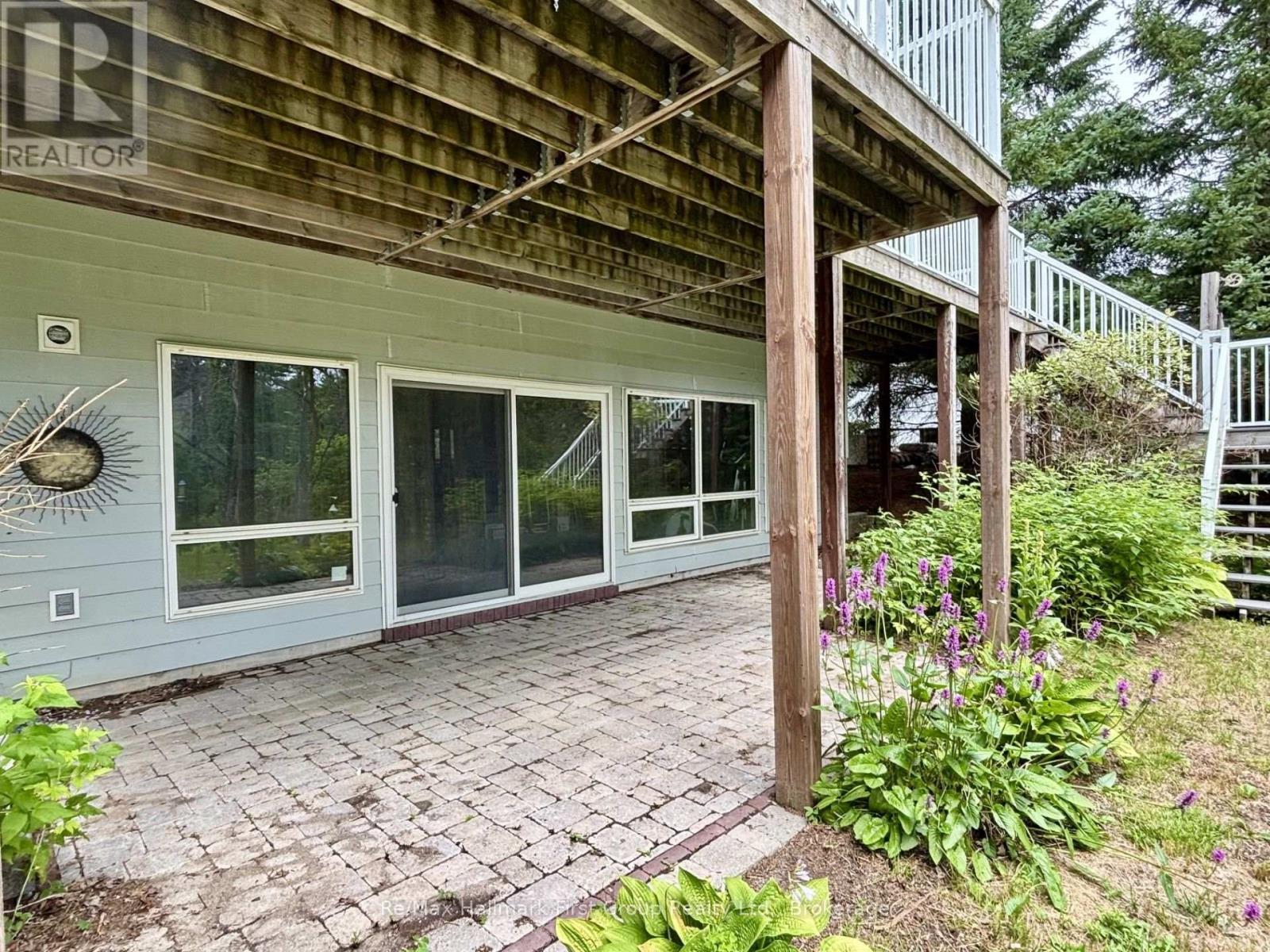 32 SKOOTAMATTA LANE - 36