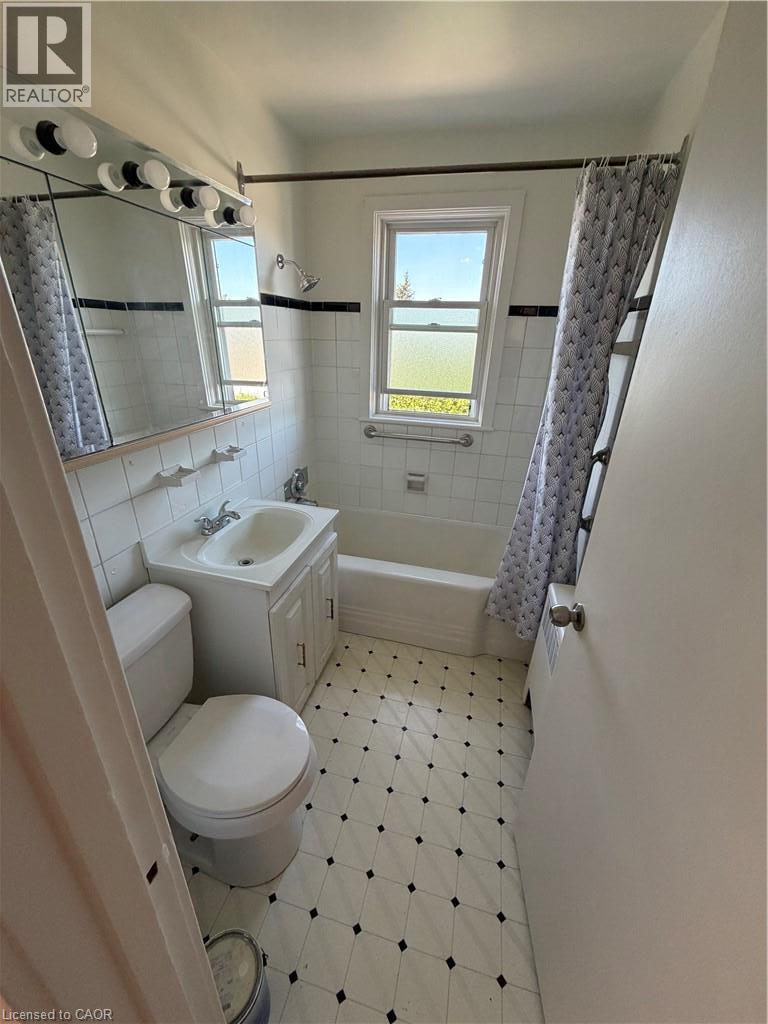 #11 1755 KING Street - 8