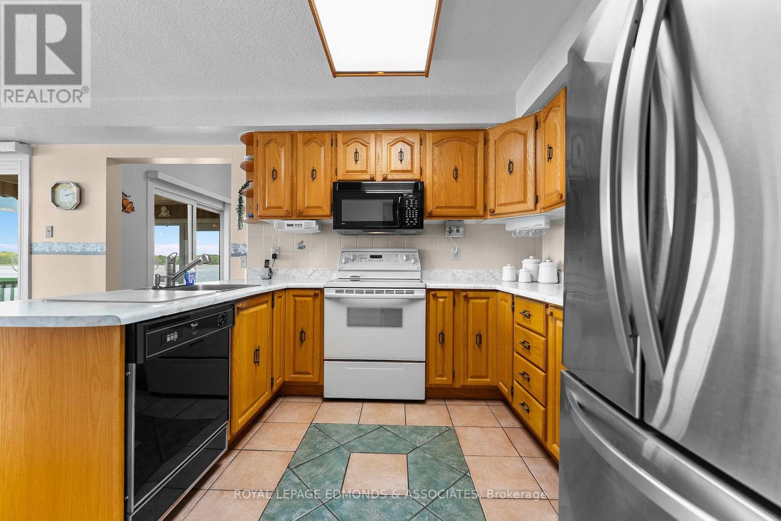 382 GREENWAY DRIVE - 30