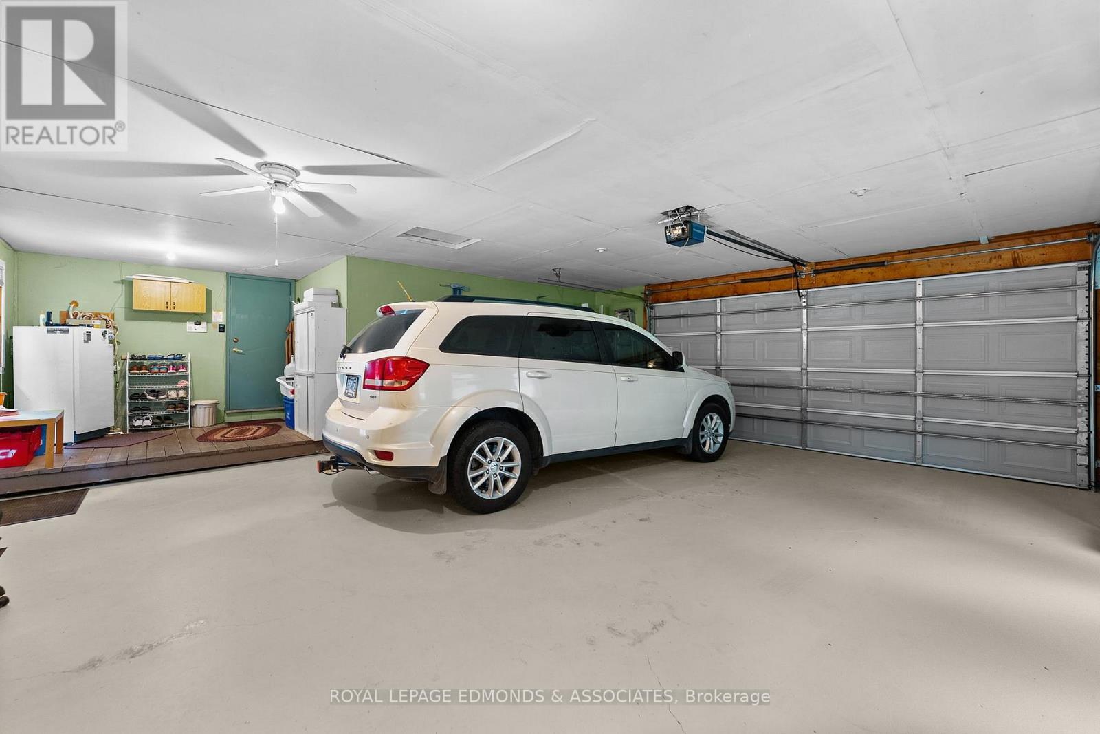 382 GREENWAY DRIVE - Image 33