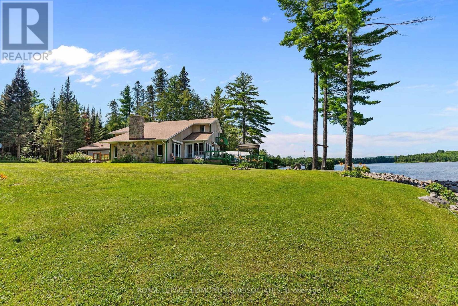 382 GREENWAY DRIVE - 42