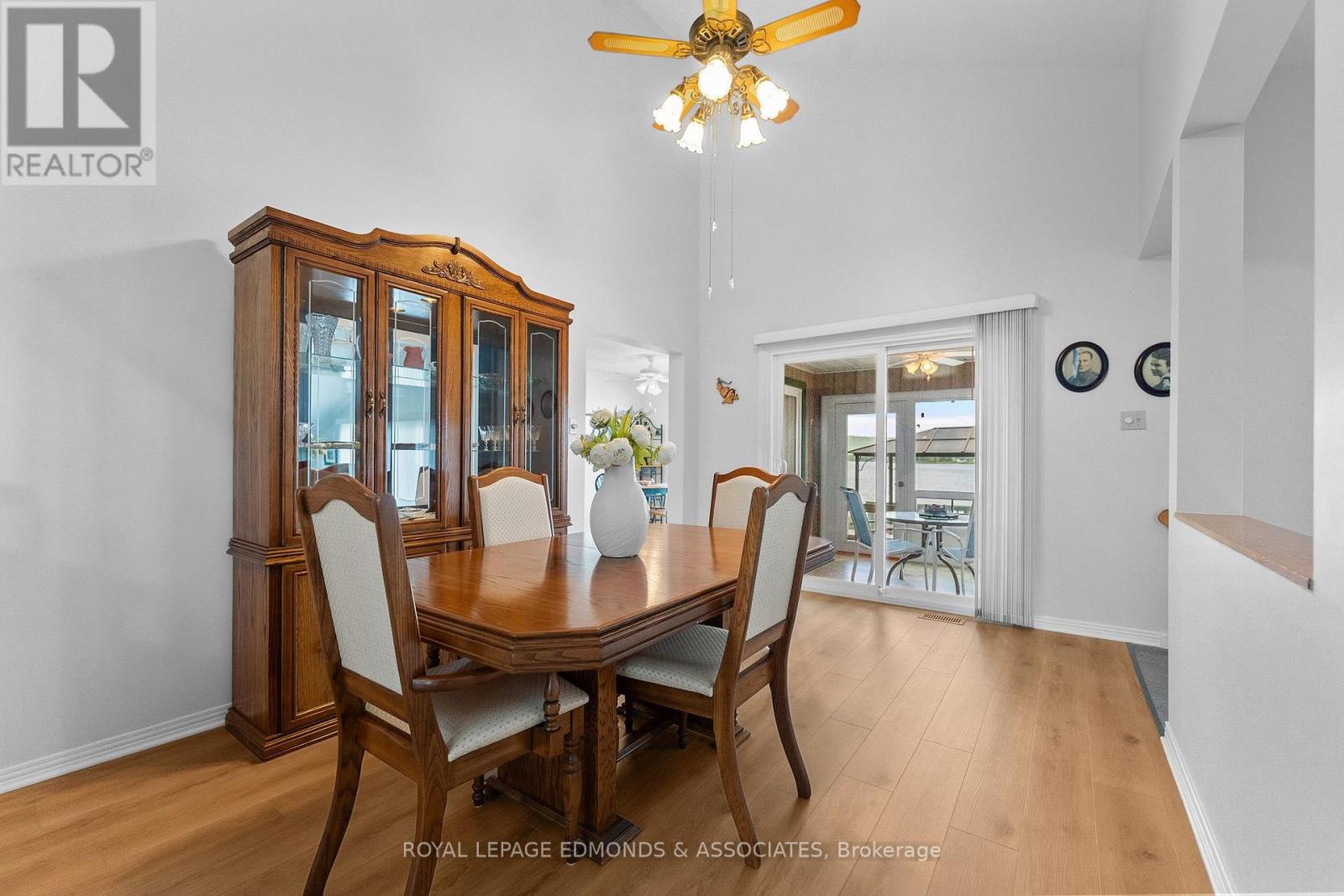 382 GREENWAY DRIVE - Image 9
