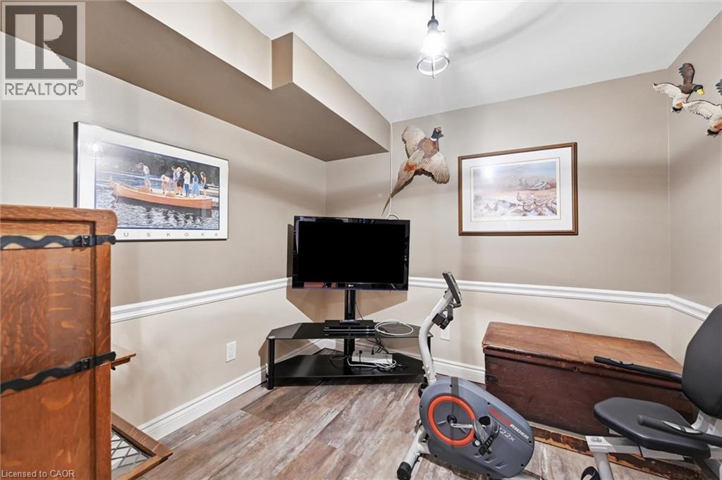 #47 1150 SKYVIEW Drive - 32
