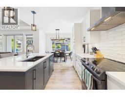 Laundry room - 187 Echo Ridge Drive, Kelowna, BC V1V0C9 Photo 10
