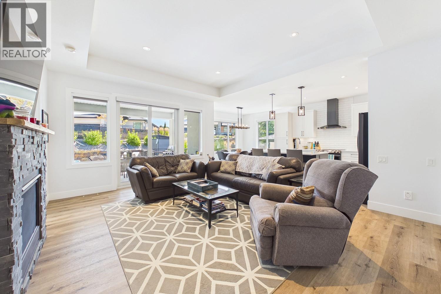  187 Echo Ridge Drive, Kelowna