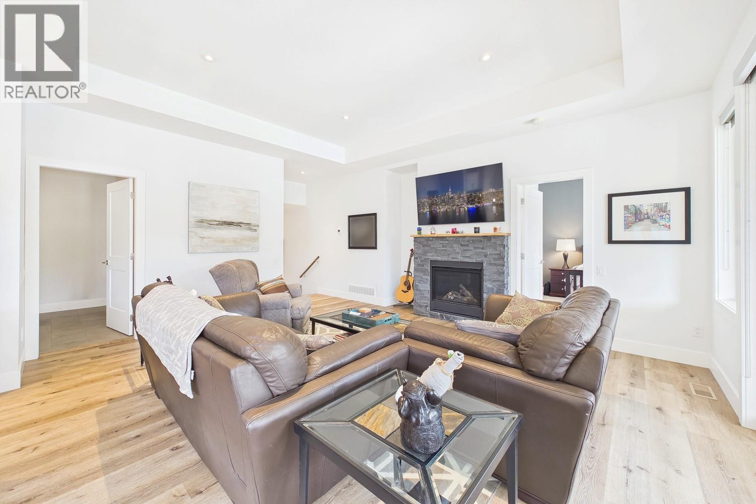  187 Echo Ridge Drive, Kelowna