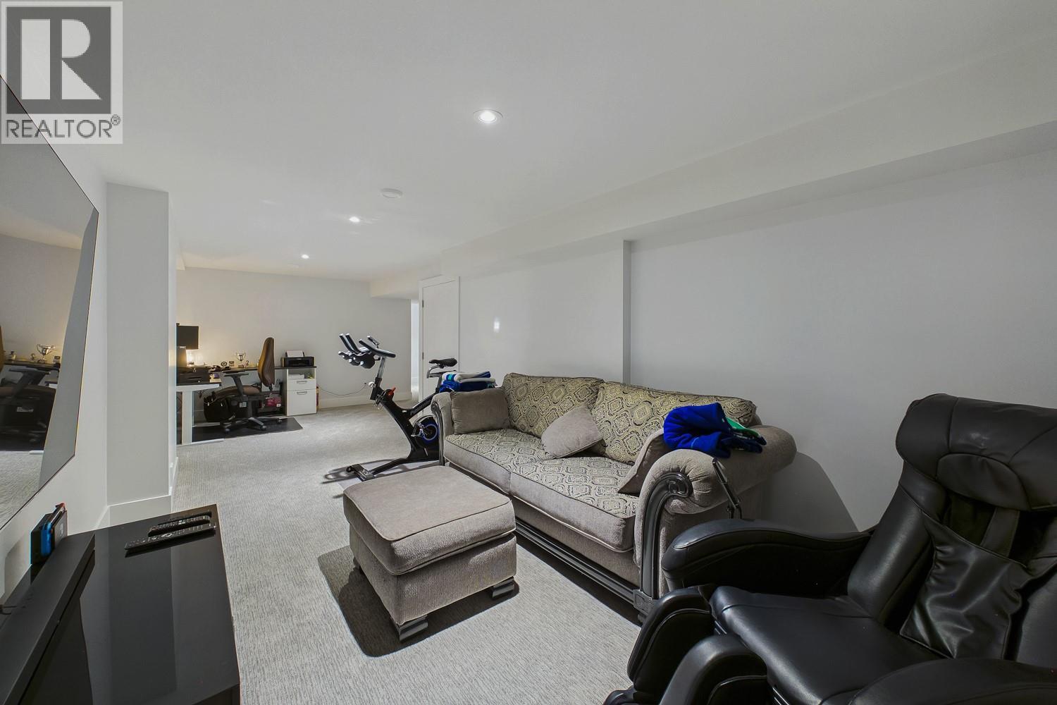  187 Echo Ridge Drive, Kelowna