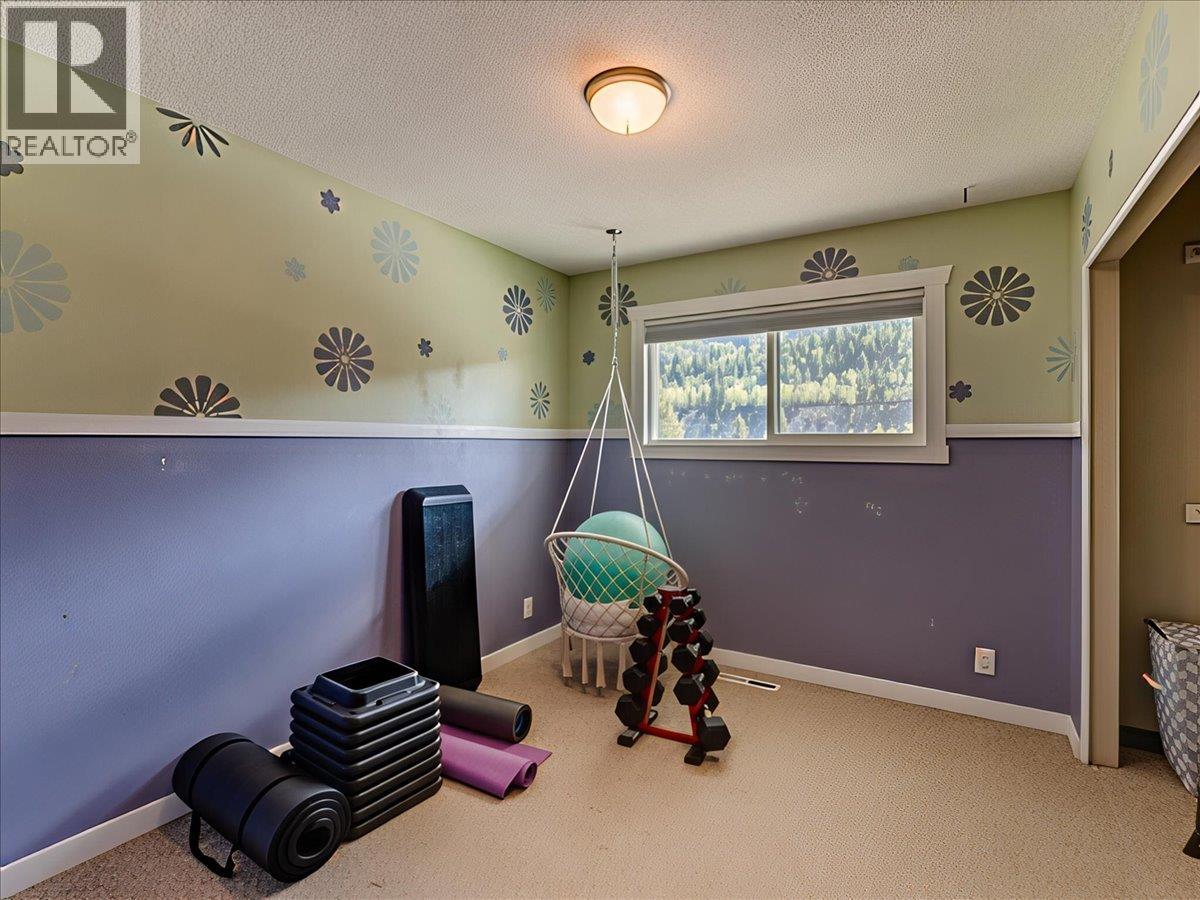 466 Second Avenue - Image 17
