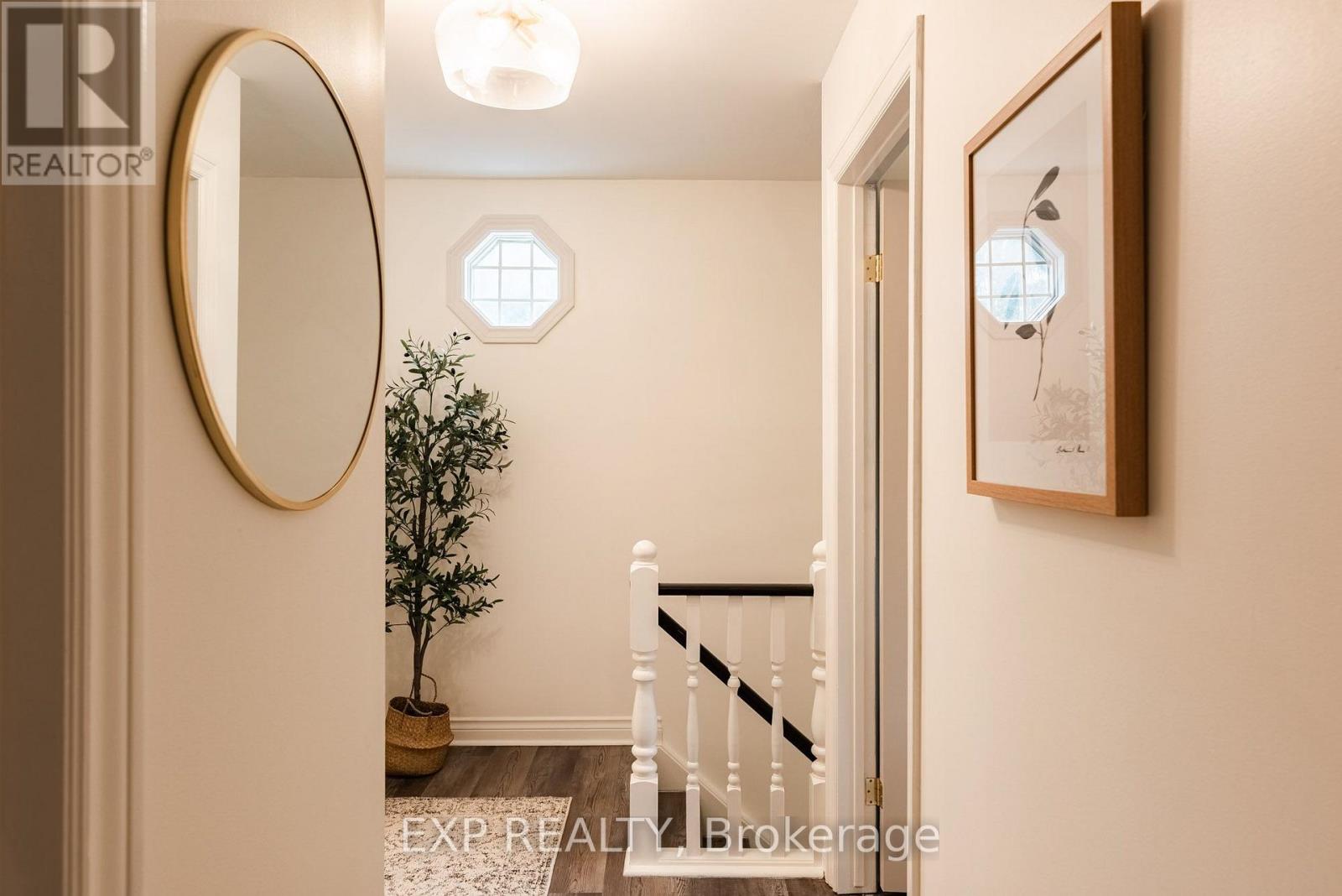 55 FOREST HILL CRESCENT - Image 18