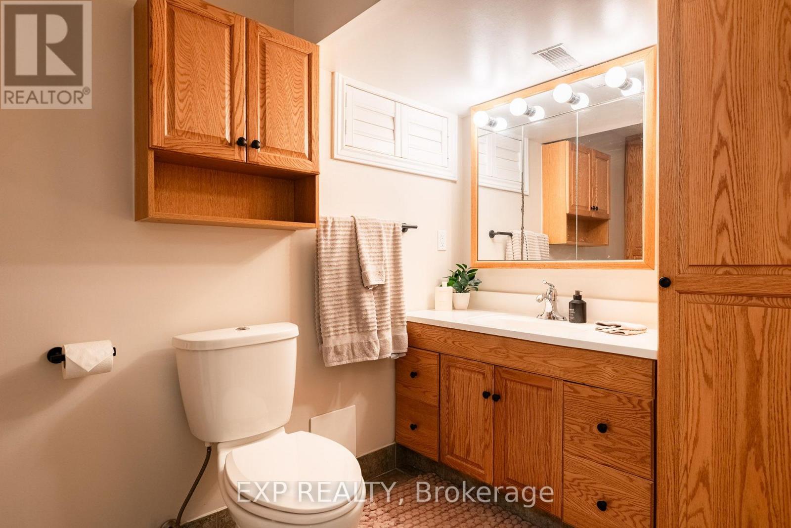 55 FOREST HILL CRESCENT - Image 34
