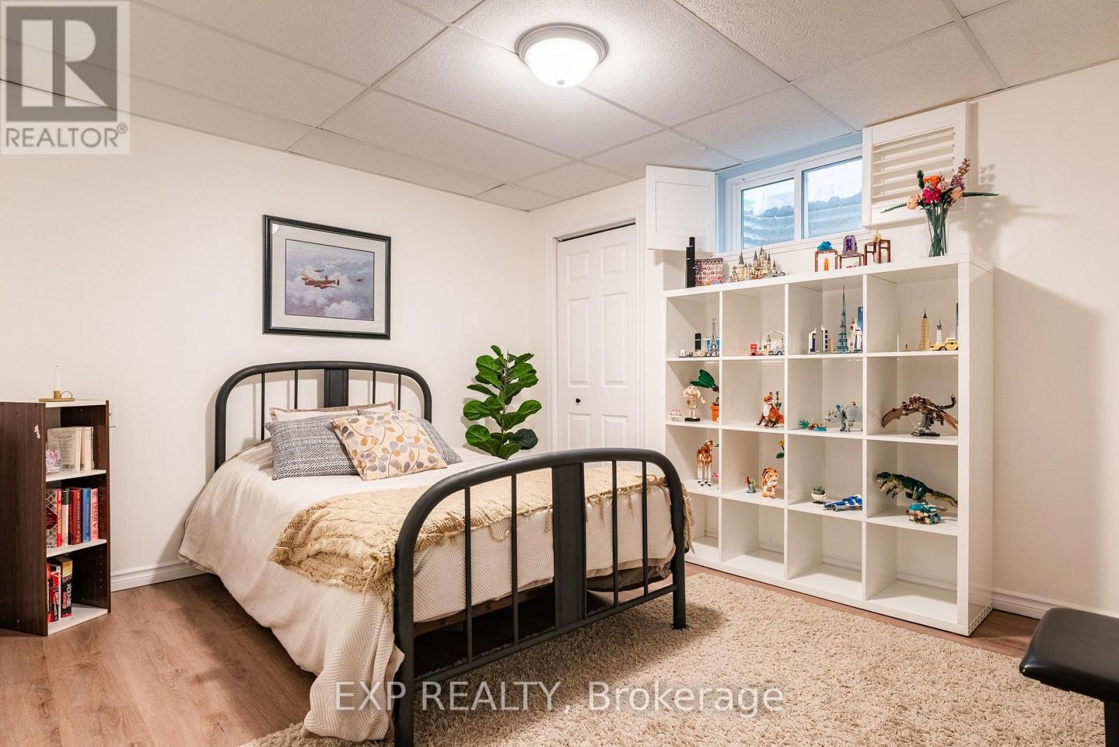 55 FOREST HILL CRESCENT - Image 36