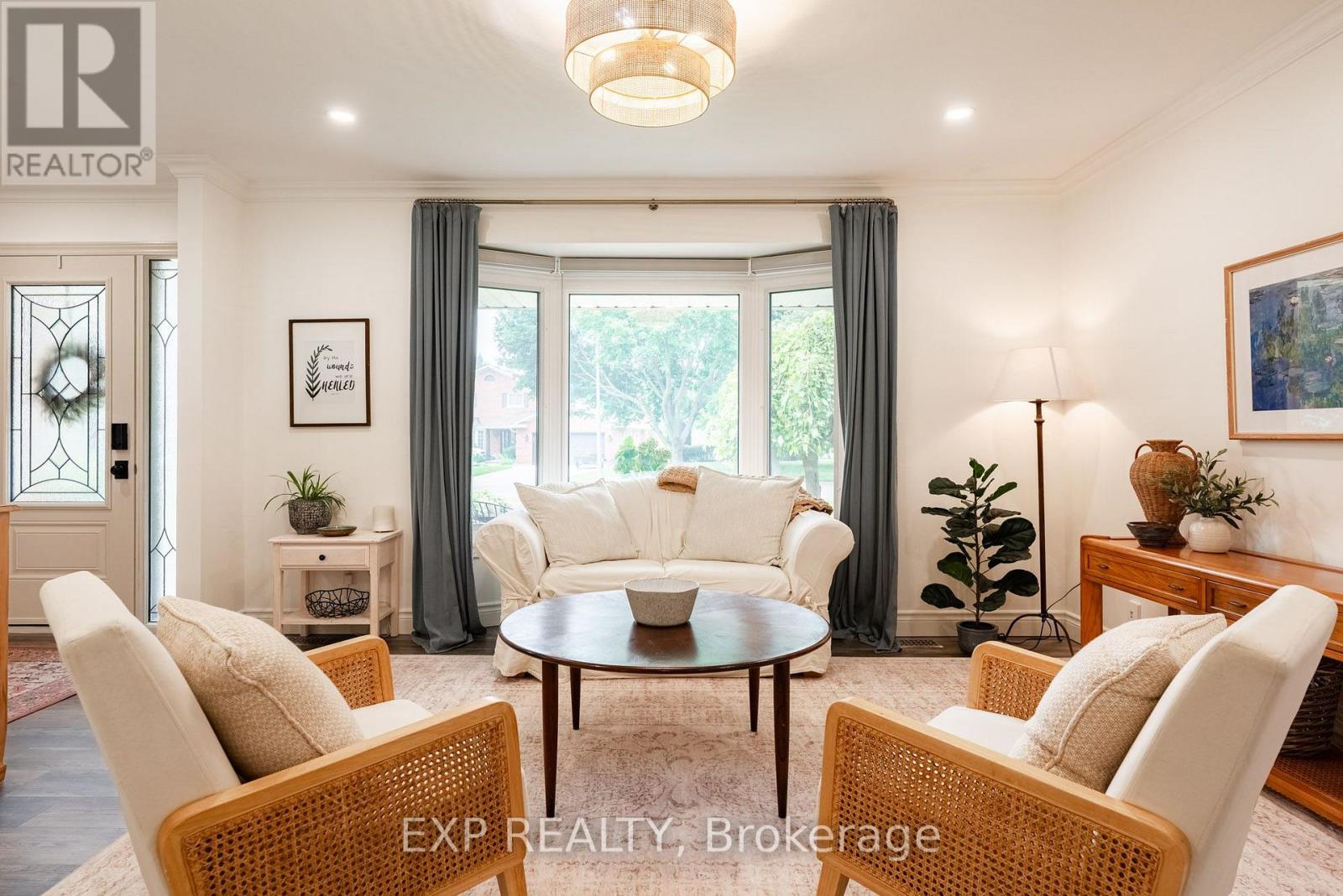 55 FOREST HILL CRESCENT - Image 6