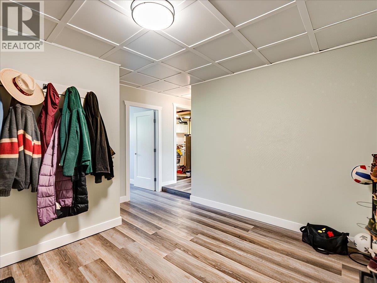 466 Second Avenue - Image 29