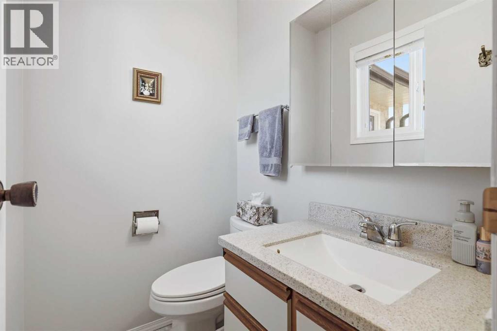 5616 45th Street, Innisfail