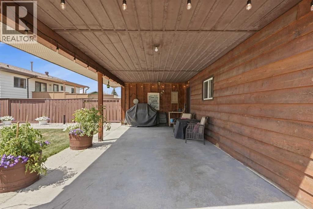 5616 45th Street, Innisfail