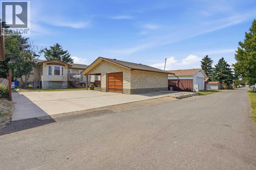 5616 45th Street, Innisfail