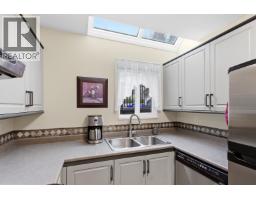 14 2736 Atlin Place, Coquitlam, BC V3C5T1 Photo 7