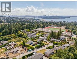1768 Ottawa Place, West Vancouver, BC V7V2T7 Photo 10