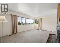 1768 Ottawa Place, West Vancouver, BC V7V2T7 Photo 12