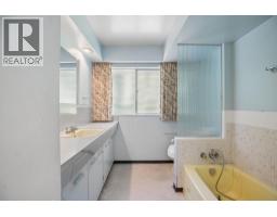 1768 Ottawa Place, West Vancouver, BC V7V2T7 Photo 26