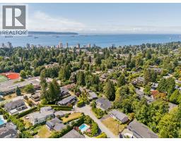 1768 Ottawa Place, West Vancouver, BC V7V2T7 Photo 9