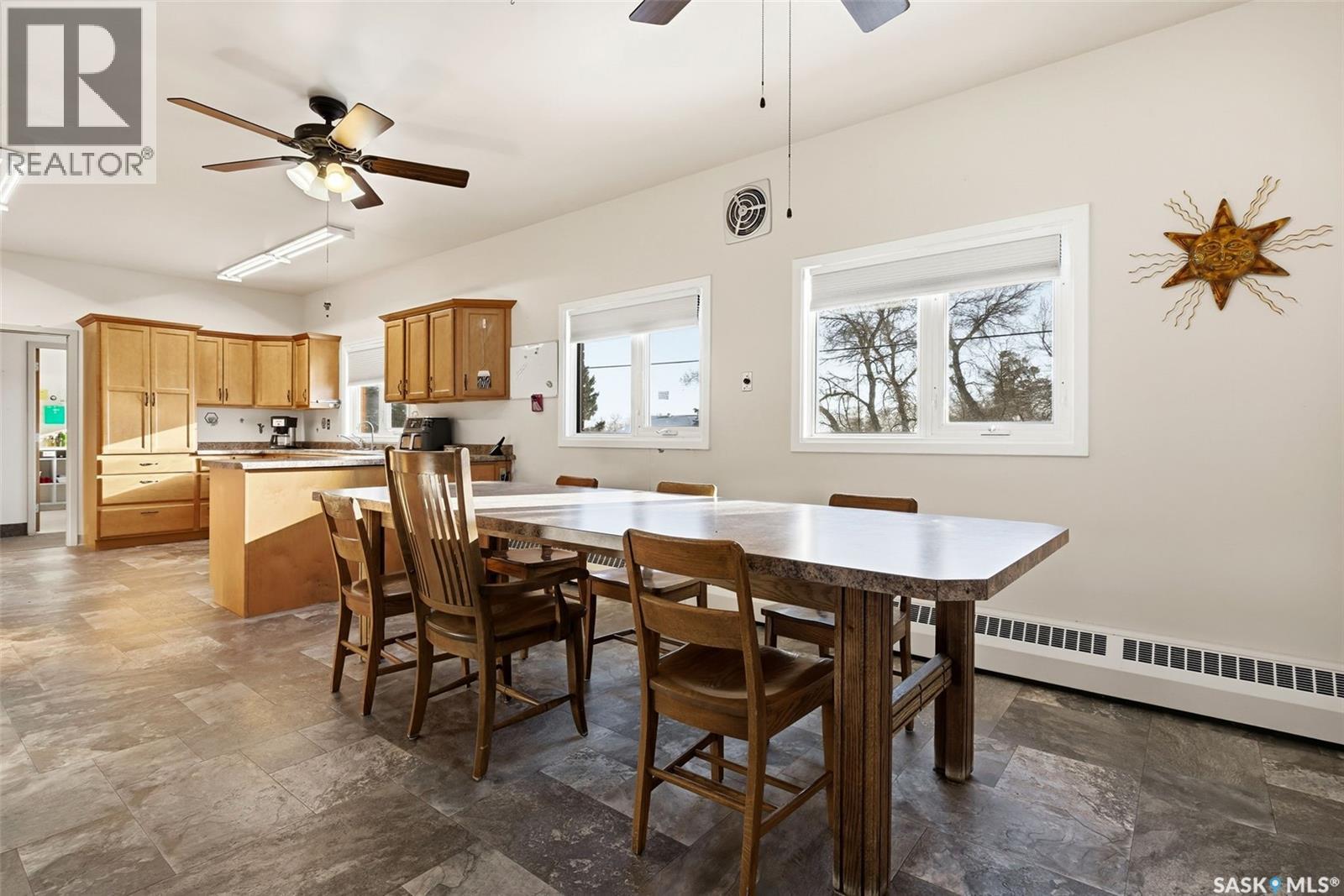 1094 Ursuline DRIVE - Image 15