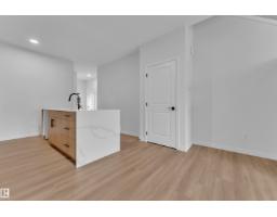 6371 King Wd Sw, Edmonton, AB T6W5J3 Photo 9