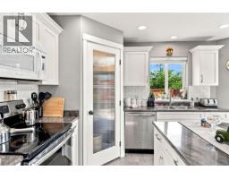 Kitchen - 100 Carlo Pl, Nanaimo, BC V9X0B3 Photo 11