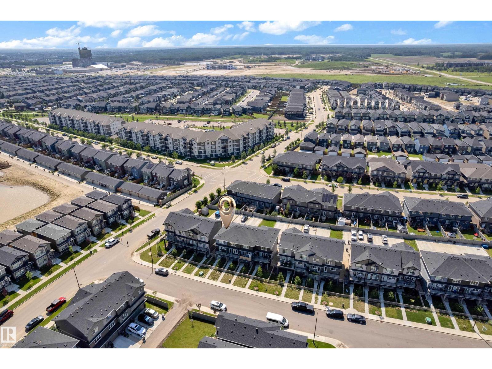 22711 84 AV NW - 32