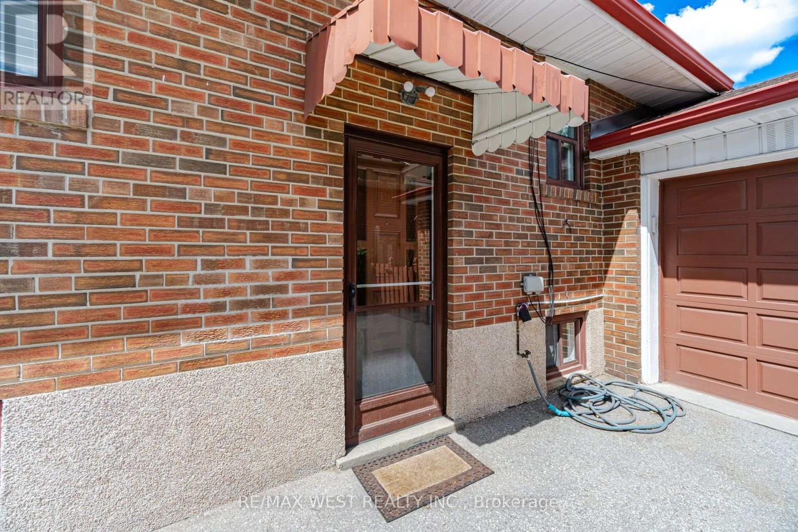 89 WENDELL AVENUE - 14