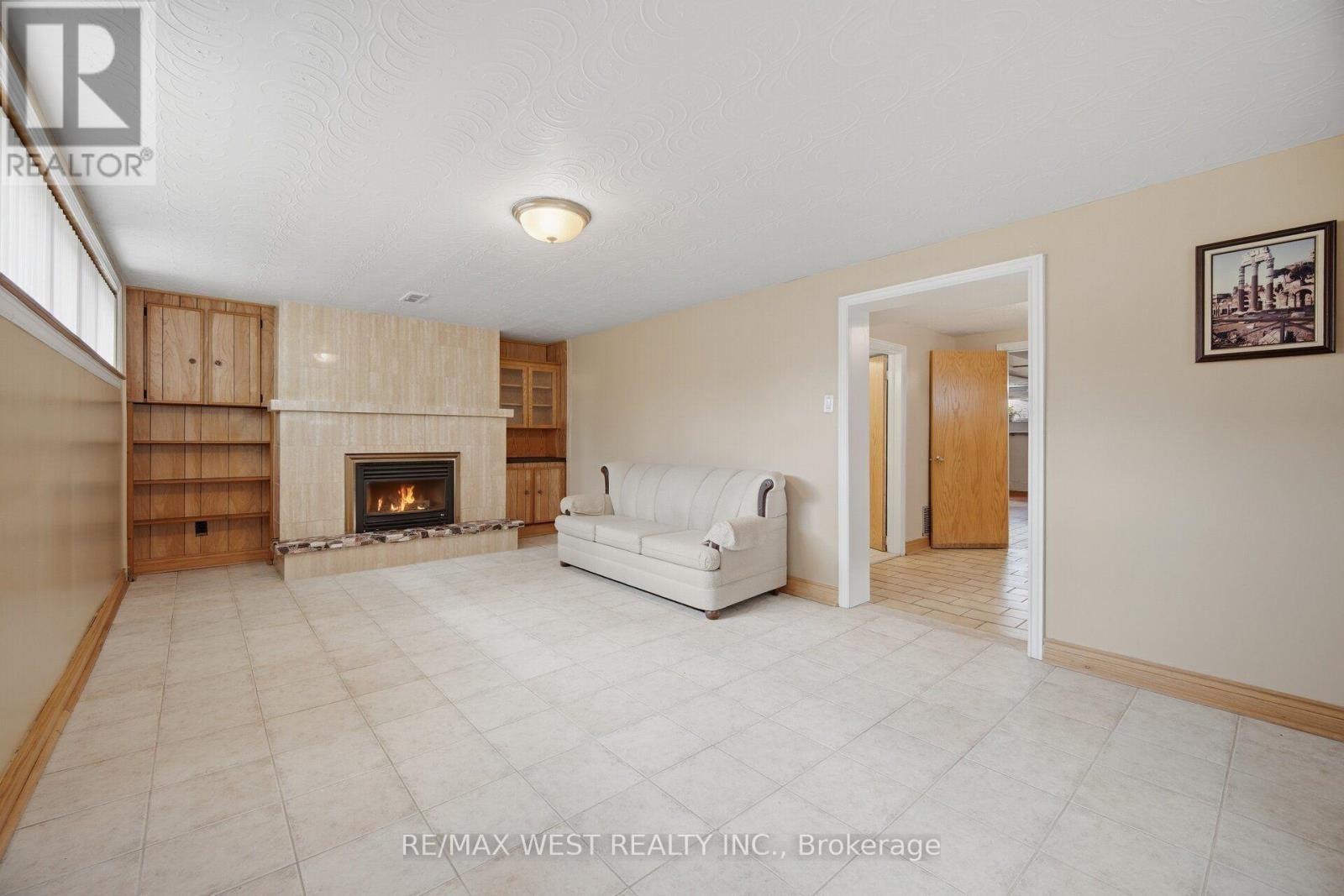 89 WENDELL AVENUE - 19