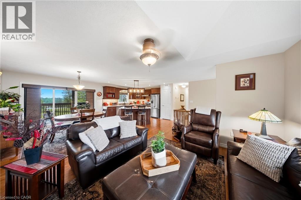 206 MEREDITH Way - Image 14