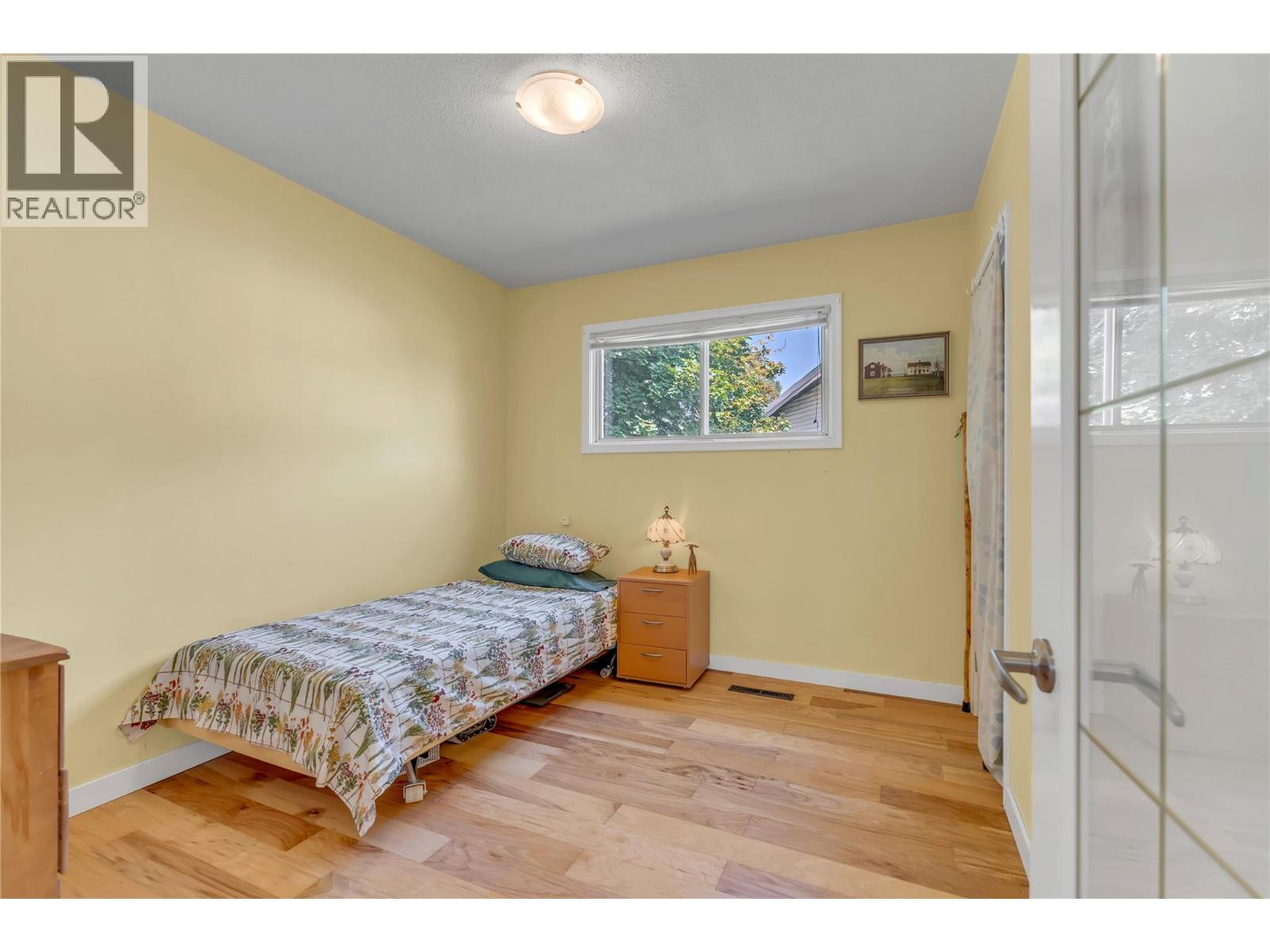 707 Ross Avenue, Penticton