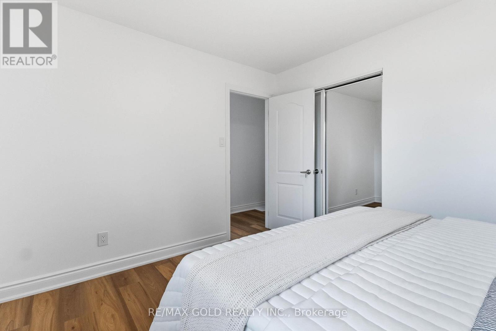 318 ADMIRAL DRIVE - 30