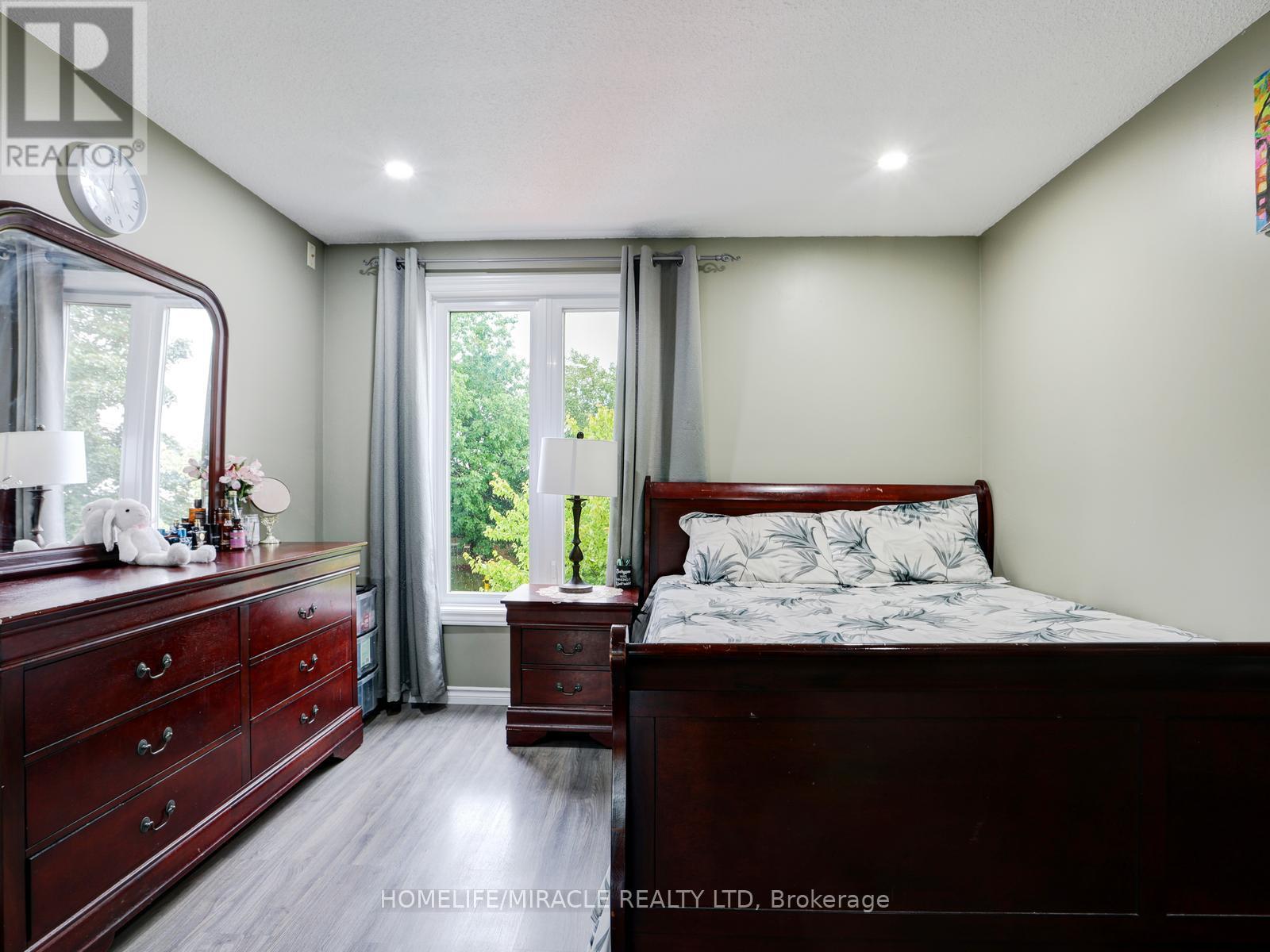 128 MACATEE PLACE S - 16