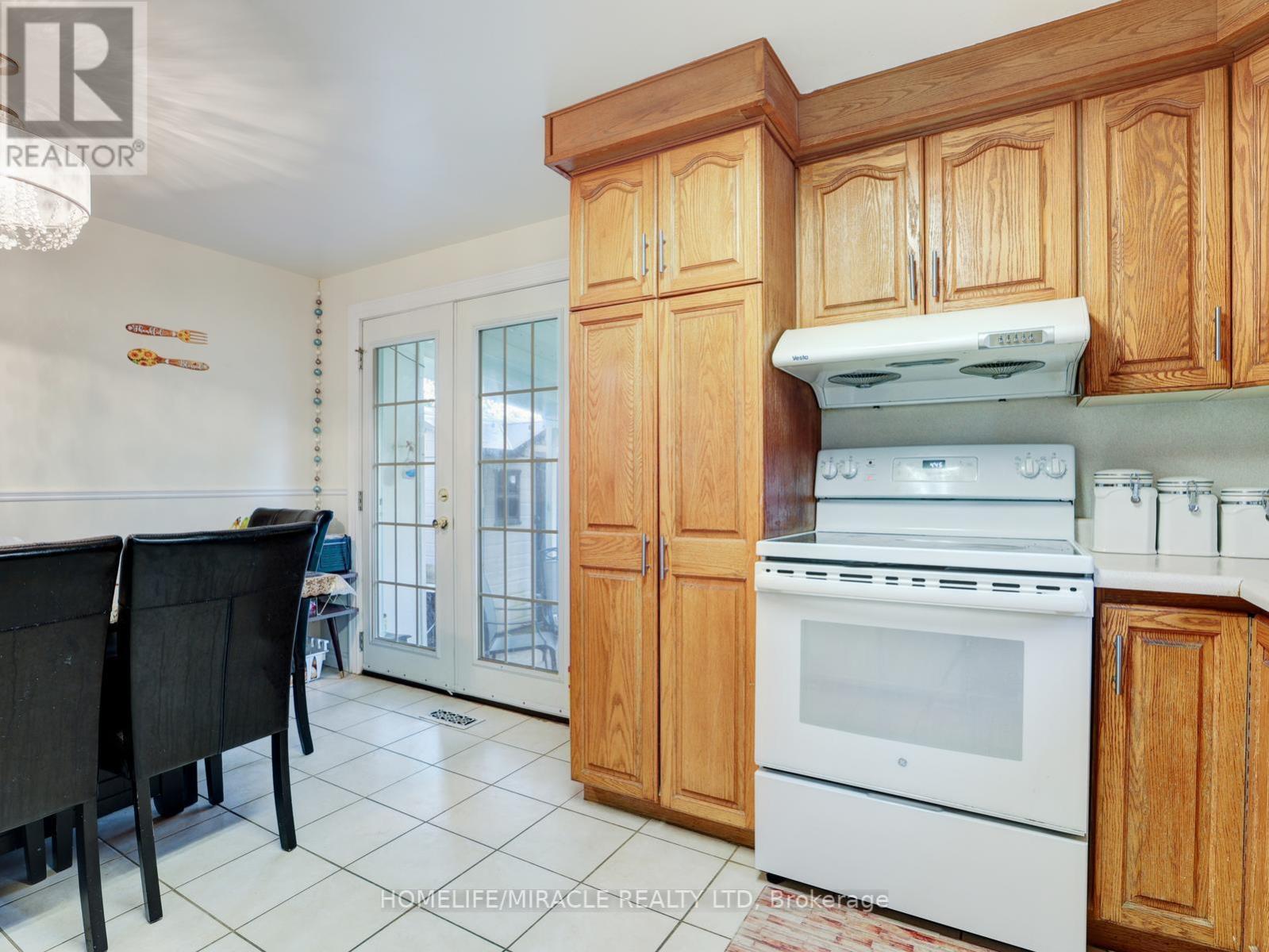 128 MACATEE PLACE S - 4