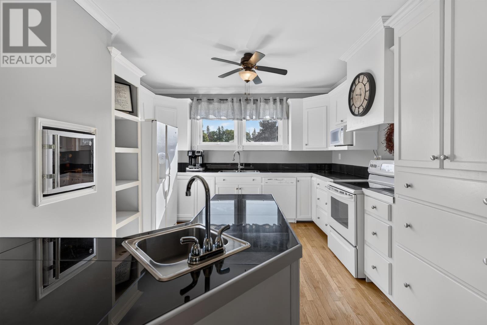 926 Ellerslie Road - Image 14