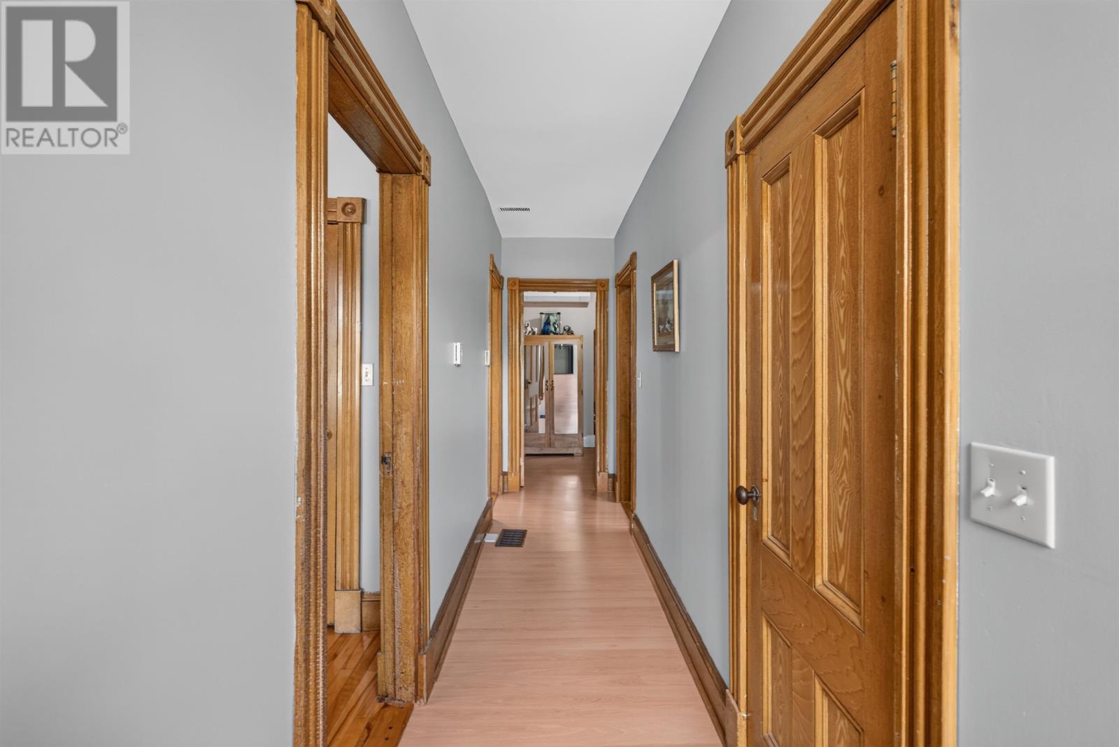926 Ellerslie Road - Image 29