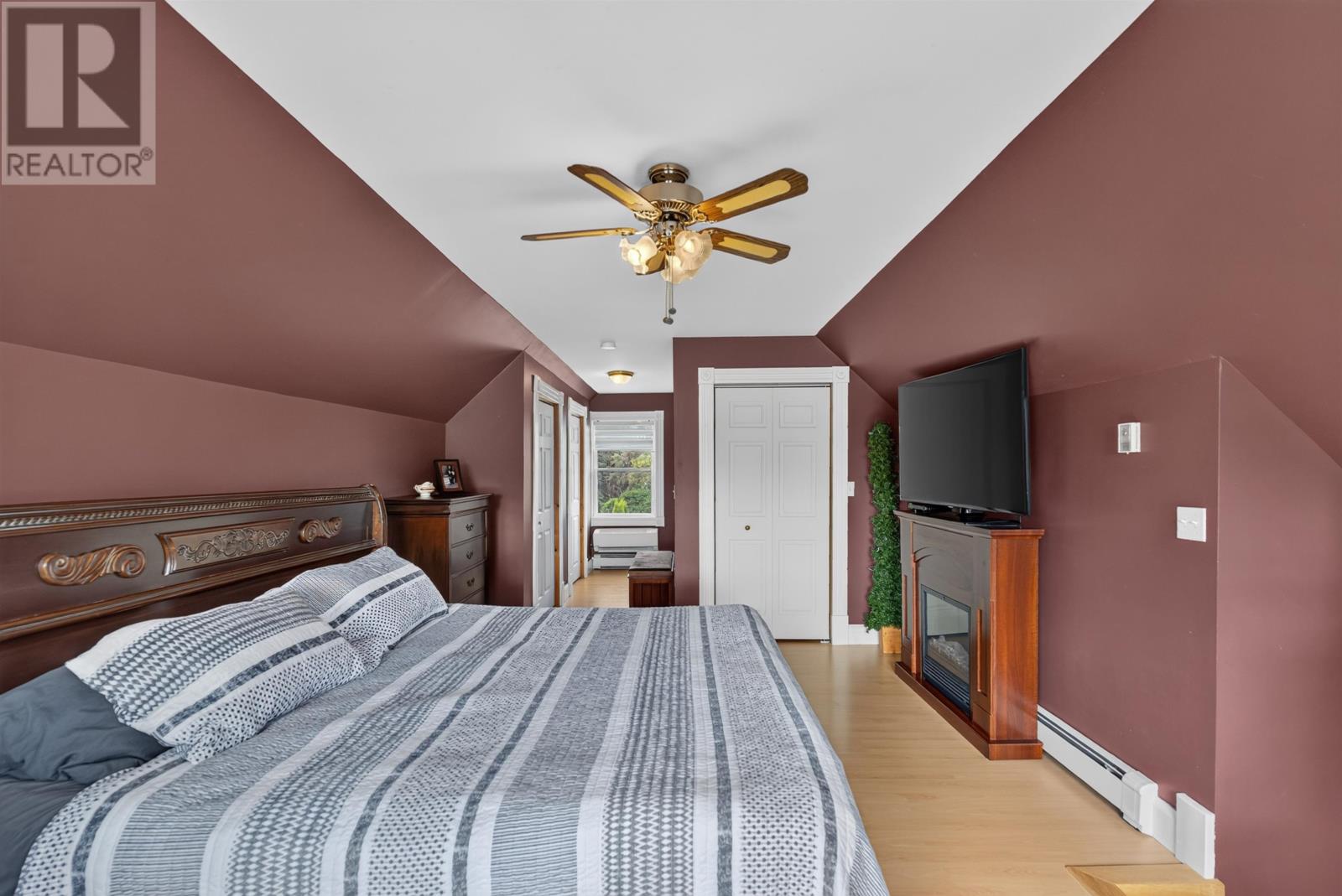 926 Ellerslie Road - Image 40