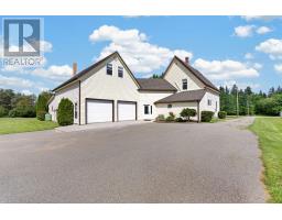 Bath (# pieces 1-6) - 926 Ellerslie Road, Ellerslie Bideford, PE C0B1J0 Photo 8