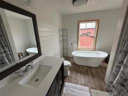 24 Poirier Street, Albert Beach, MB R0E2C0 Photo 26