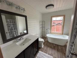 24 Poirier Street, Albert Beach, MB R0E2C0 Photo 27
