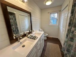 24 Poirier Street, Albert Beach, MB R0E2C0 Photo 42