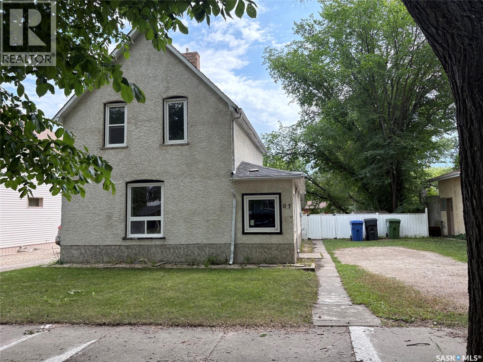 67 Assiniboia AVENUE, Yorkton — photo 2