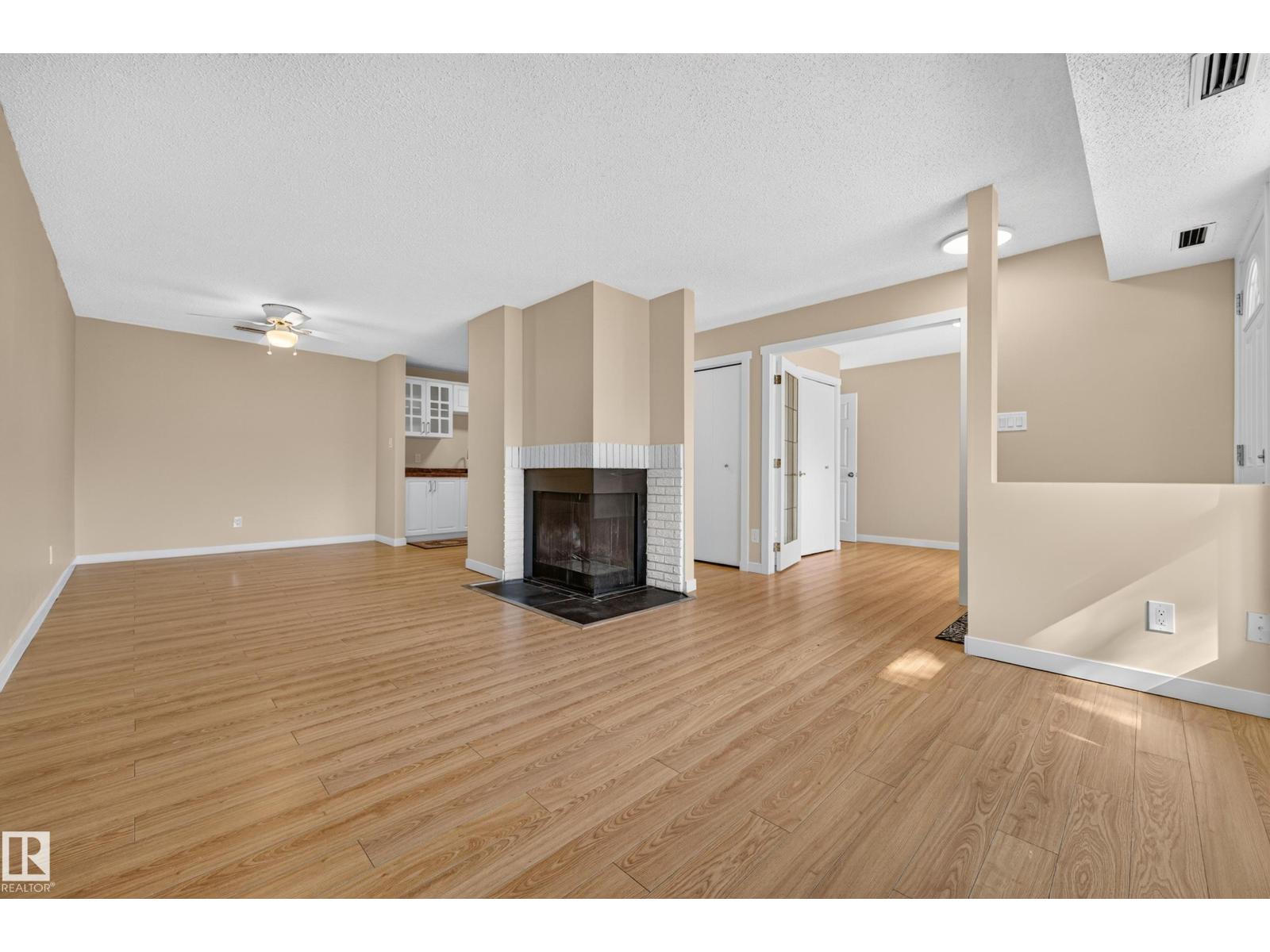 #104 2204 118 ST NW - 6
