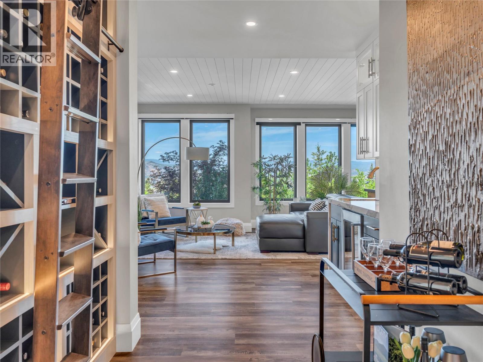 3060 OUTLOOK Way - 28