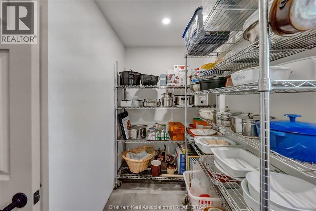 3894 ST CLAIR PARKWAY - 42
